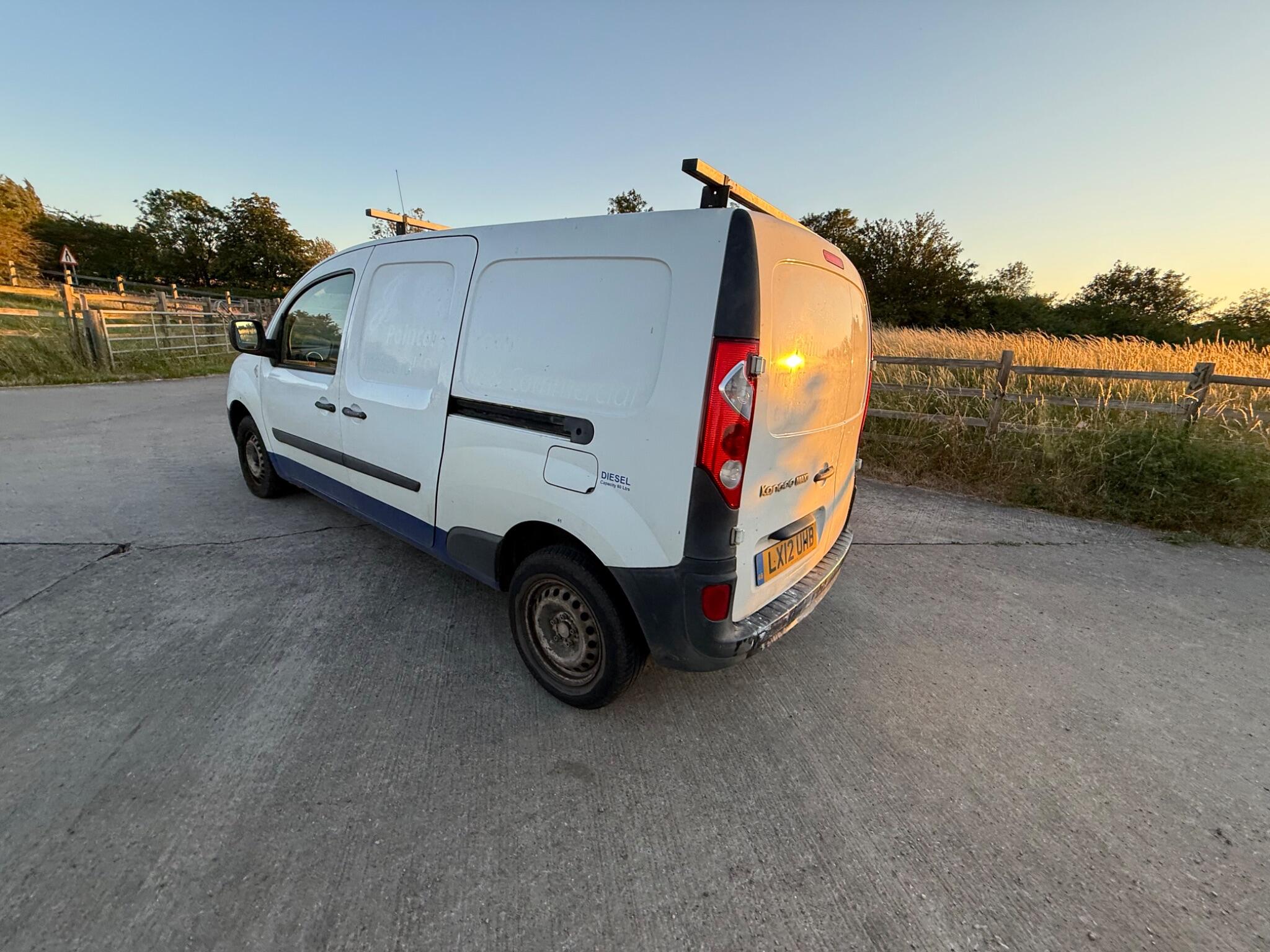 Renault Kangoo Maxi 1.5 LL21 dCi FWD L3 H1 4dr — photo 60 of 68